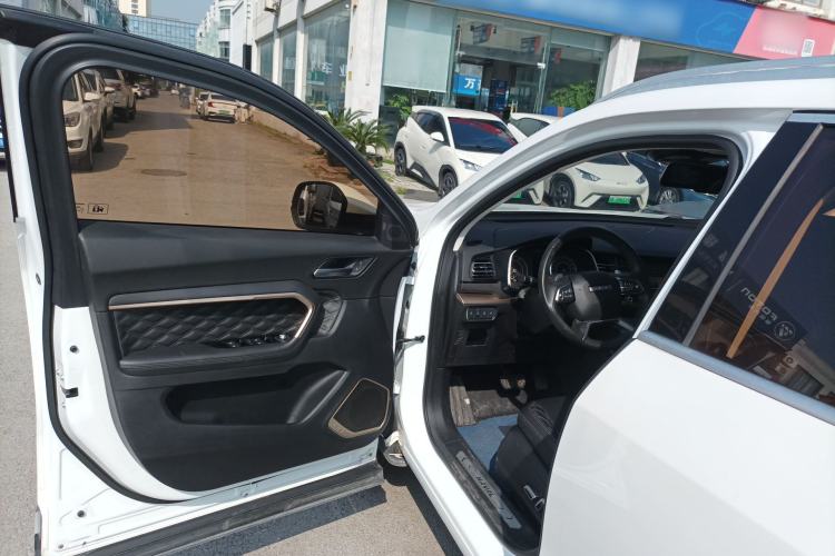 Used Haval H6 2020 1.5 GDIT Automatic Platinum Champion Edition Driver Seat