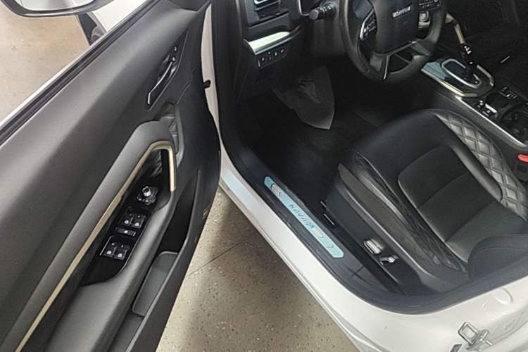 Used Haval H6 2020 2.0 GDIT Automatic Platinum Champion Edition Driver Seat
