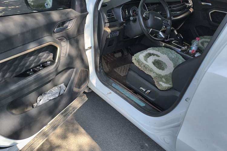 Used Haval H6 2020 1.5 GDIT Automatic Platinum Champion Edition Driver Seat