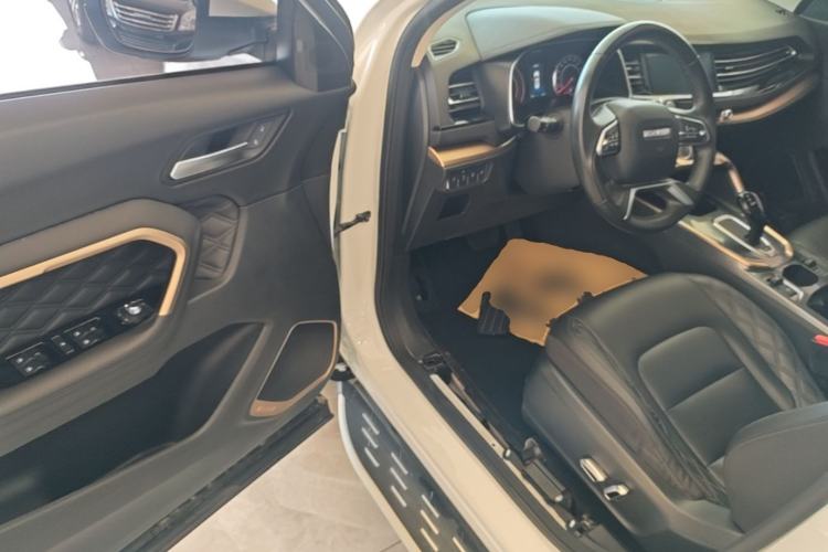 Used Haval H6 2020 1.5 GDIT Automatic Platinum Champion Edition Driver Seat
