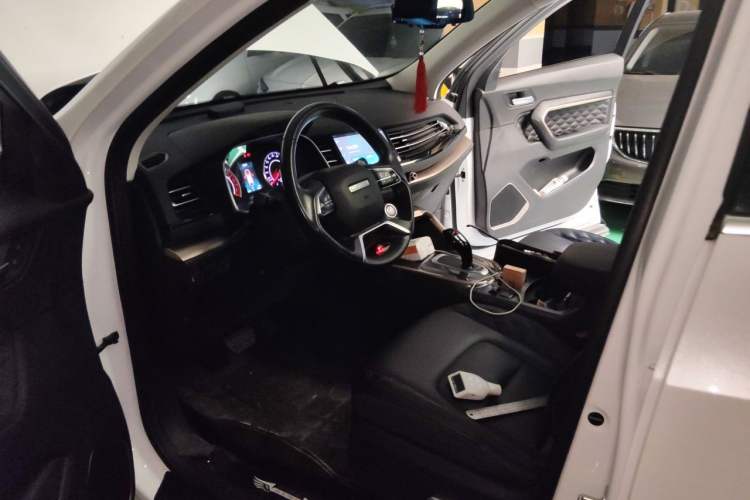 Used Haval H6 2020 1.5 GDIT Automatic Platinum Champion Edition Driver Seat