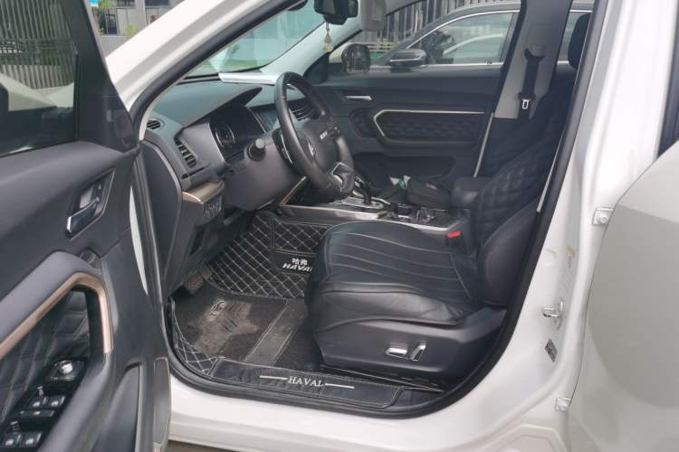 Used Haval H6 2020 1.5 GDIT Automatic Platinum Champion Edition Driver Seat