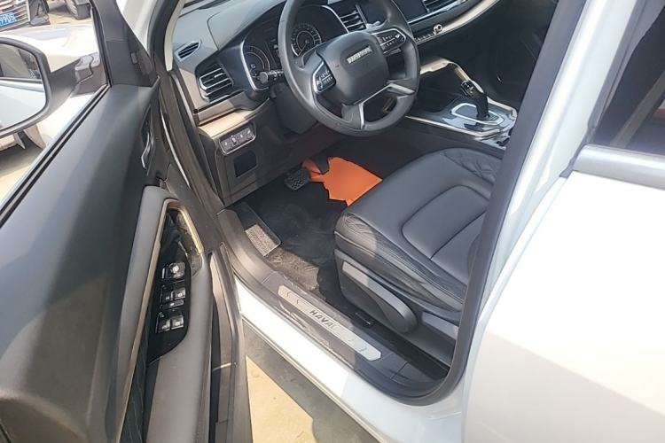 Used Haval H6 2020 1.5 GDIT Automatic Platinum Urban Edition Driver Seat