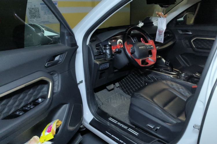 Used Haval H6 2020 1.5 GDIT Automatic Platinum Luxury Edition Driver Seat