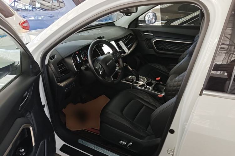 Used Haval H6 2020 1.5 GDIT Automatic Platinum Champion Edition Driver Seat