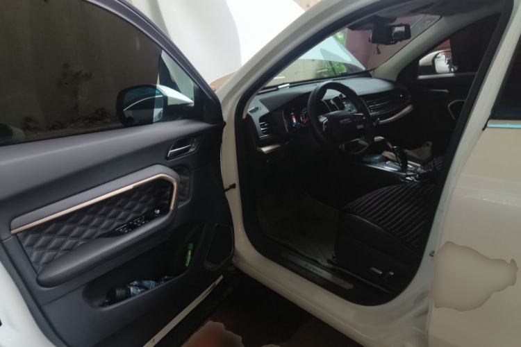 Used Haval H6 2020 1.5 GDIT Automatic Platinum Champion Edition Driver Seat