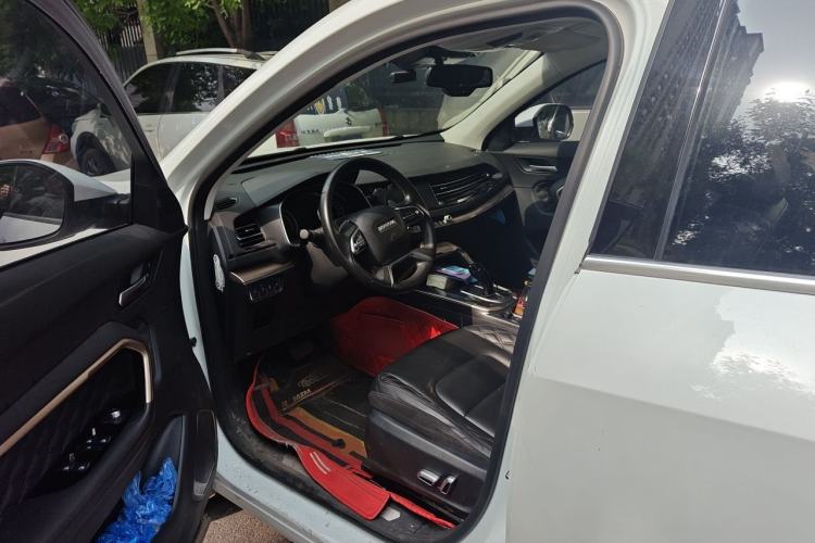 Used Haval H6 2020 1.5 GDIT Automatic Platinum Champion Edition Driver Seat