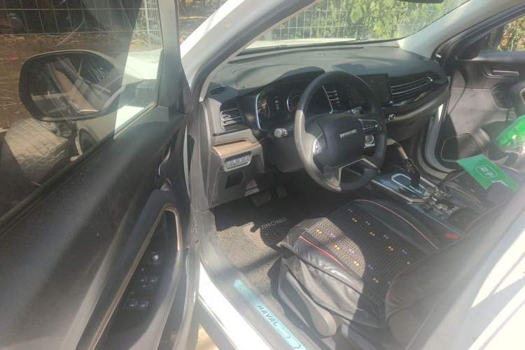 Used Haval H6 2020 1.5 GDIT Automatic Platinum Urban Edition Driver Seat