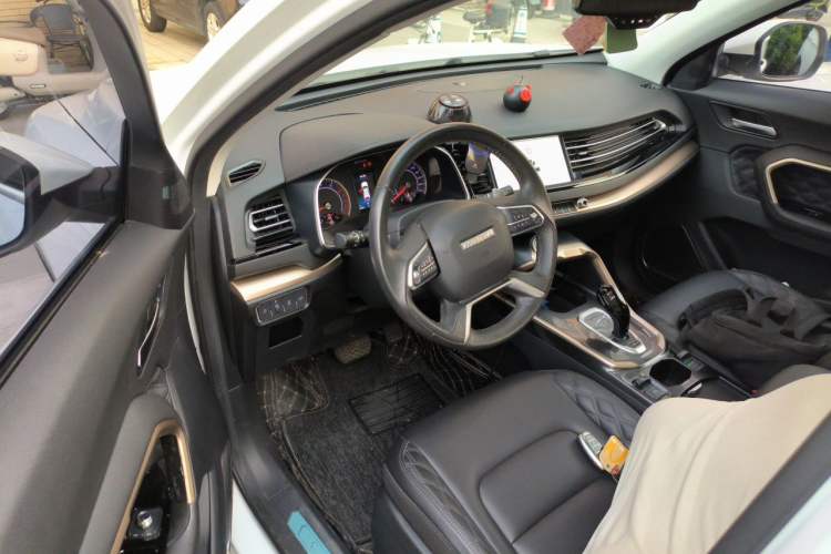 Used Haval H6 2020 1.5 GDIT Automatic Platinum Champion Edition Driver Seat