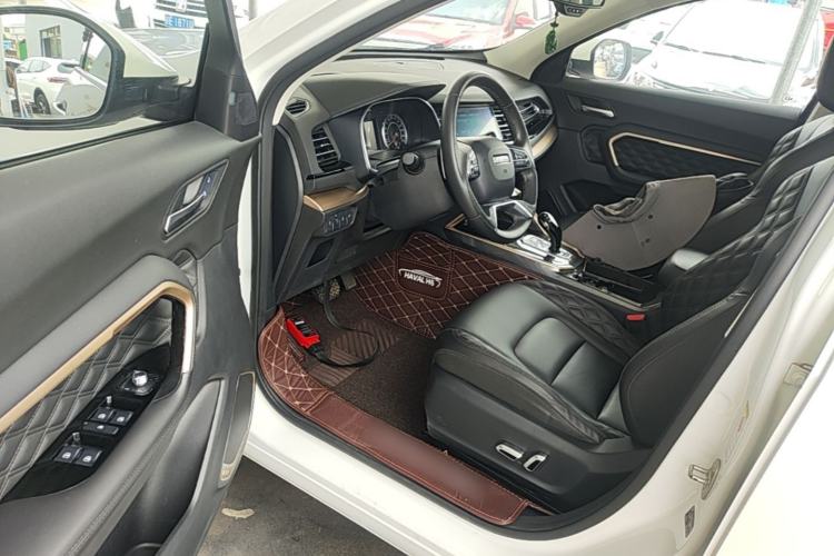 Used Haval H6 2020 1.5 GDIT Automatic Platinum Champion Edition Driver Seat