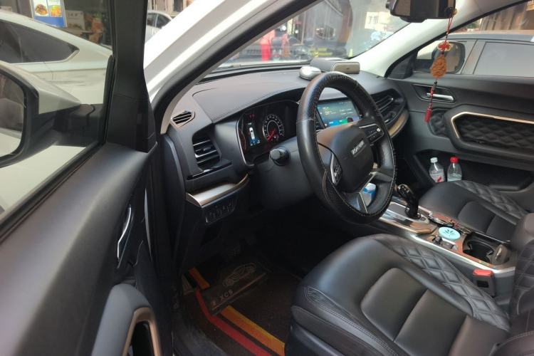 Used Haval H6 2020 1.5 GDIT Automatic Platinum Champion Edition Driver Seat
