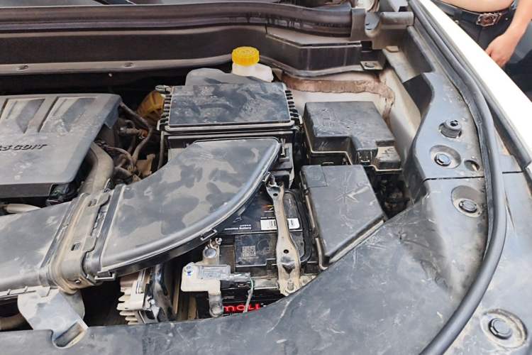 Used Haval H6 2020 1.5 GDIT Automatic Platinum Champion Edition Engine Bay Left