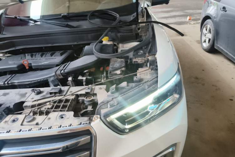Used Haval H6 2020 1.5 GDIT Automatic Platinum Champion Edition Engine Bay Left