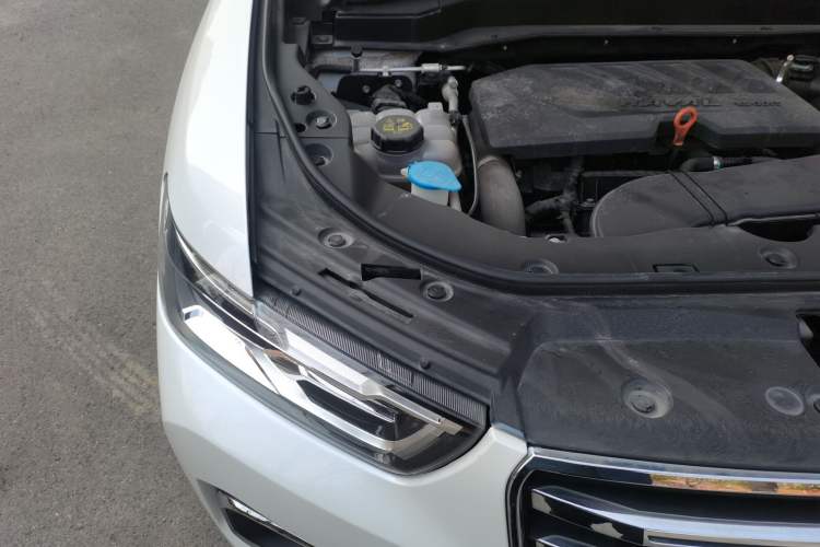 Used Haval H6 2020 1.5 GDIT Automatic Platinum Champion Edition Engine Bay Right