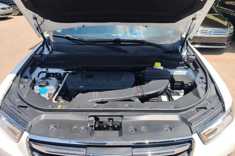 Used Haval H6 2020 2.0 GDIT Automatic Platinum Champion Edition Engine Bay