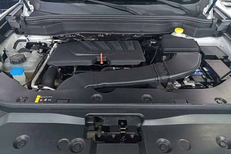 Used Haval H6 2020 1.5 GDIT Automatic Platinum Champion Edition Engine Bay