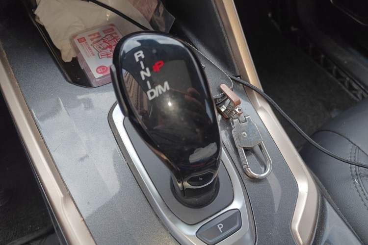 Used Haval H6 2020 1.5 GDIT Automatic Platinum Champion Edition Gear Lever