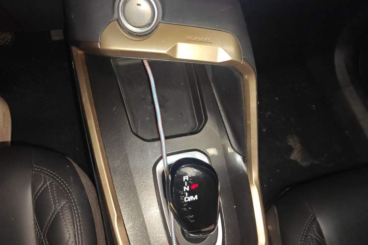 Used Haval H6 2020 1.5 GDIT Automatic Platinum Champion Edition Gear Lever
