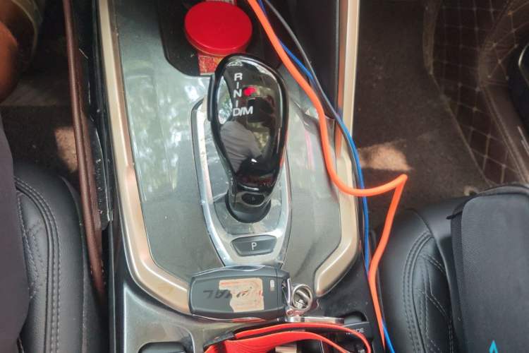 Used Haval H6 2020 1.5 GDIT Automatic Platinum Champion Edition Gear Lever