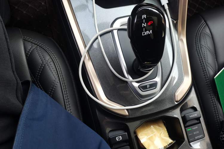 Used Haval H6 2020 1.5 GDIT Automatic Platinum Champion Edition Gear Lever