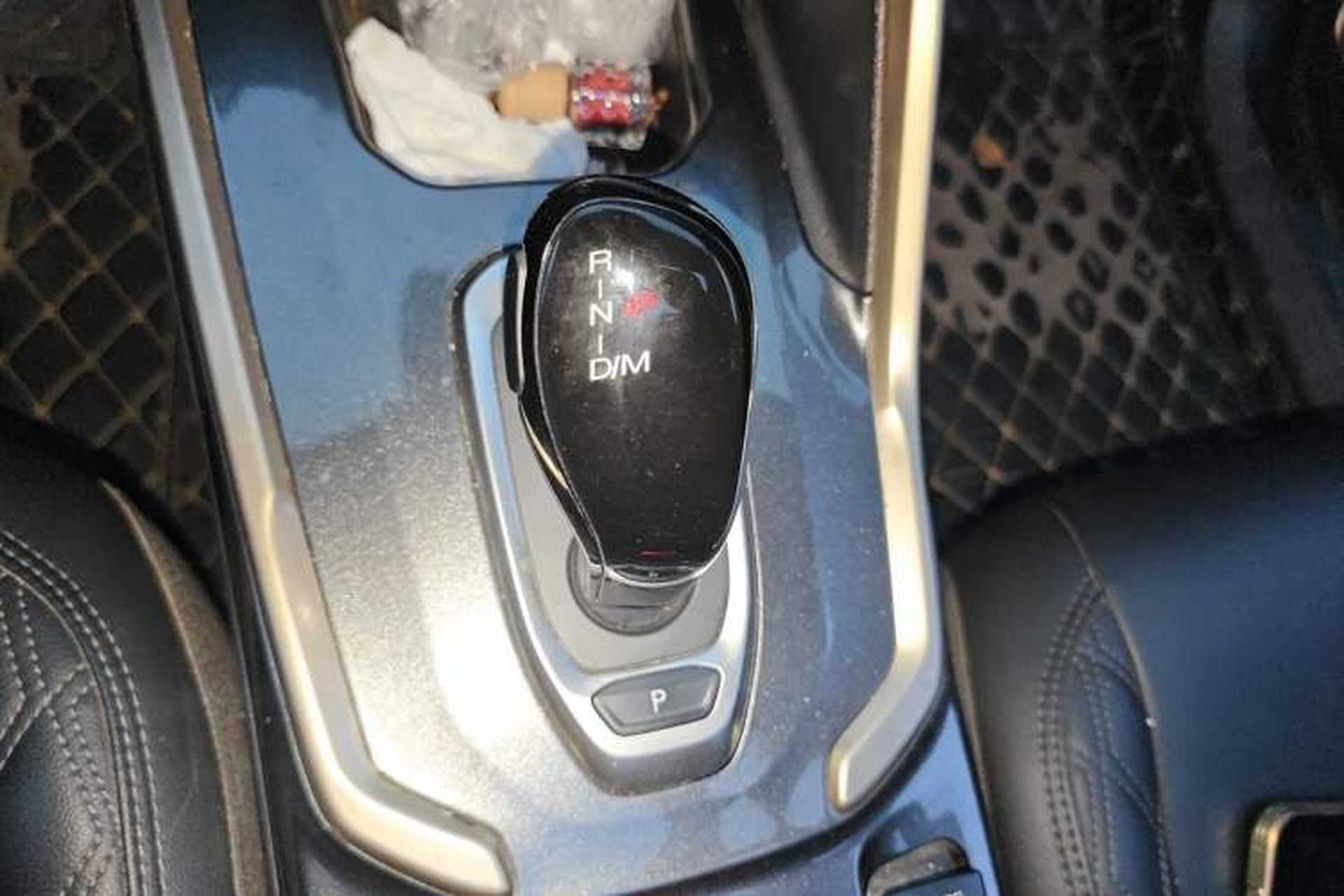Used Haval H6 2020 1.5 GDIT Automatic Platinum Champion Edition Gear Lever