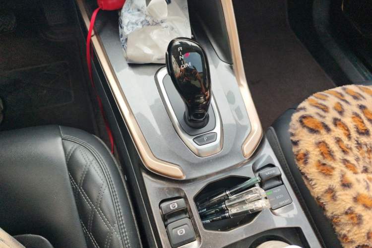 Used Haval H6 2020 1.5 GDIT Automatic Platinum Champion Edition Gear Lever
