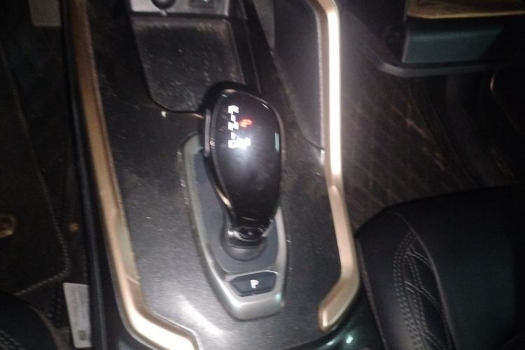 Used Haval H6 2020 1.5 GDIT Automatic Platinum Champion Edition Gear Lever