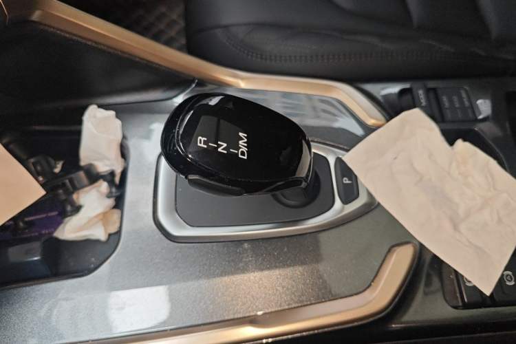 Used Haval H6 2020 1.5 GDIT Automatic Platinum Champion Edition Gear Lever