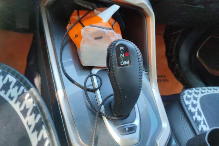 Used Haval H6 2020 1.5 GDIT Automatic Platinum Champion Edition Gear Lever