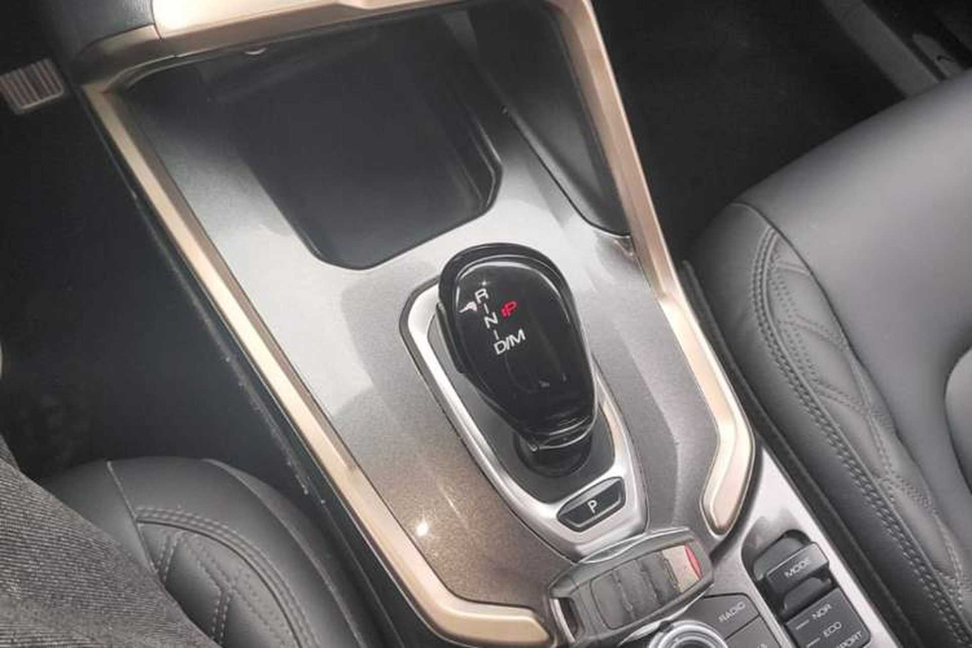 Used Haval H6 2020 2.0 GDIT Automatic Platinum Luxury Edition Gear Lever
