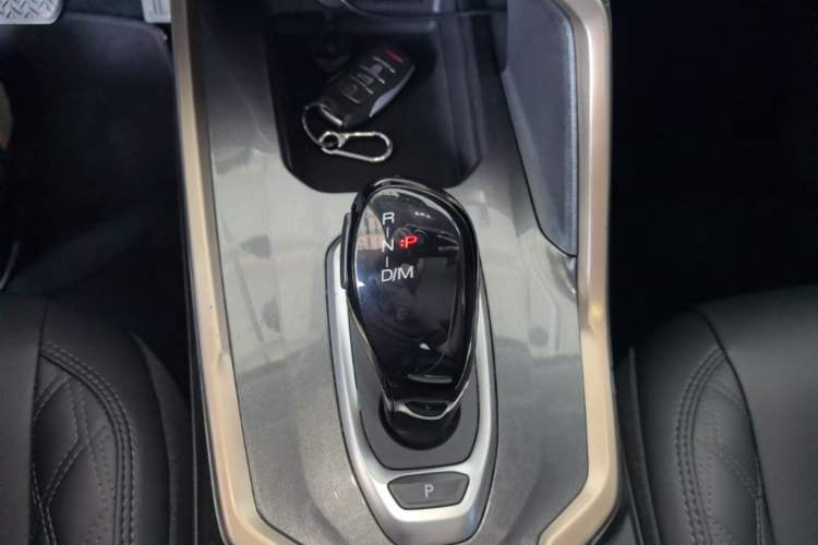 Used Haval H6 2020 1.5 GDIT Automatic Platinum Champion Edition Gear Lever