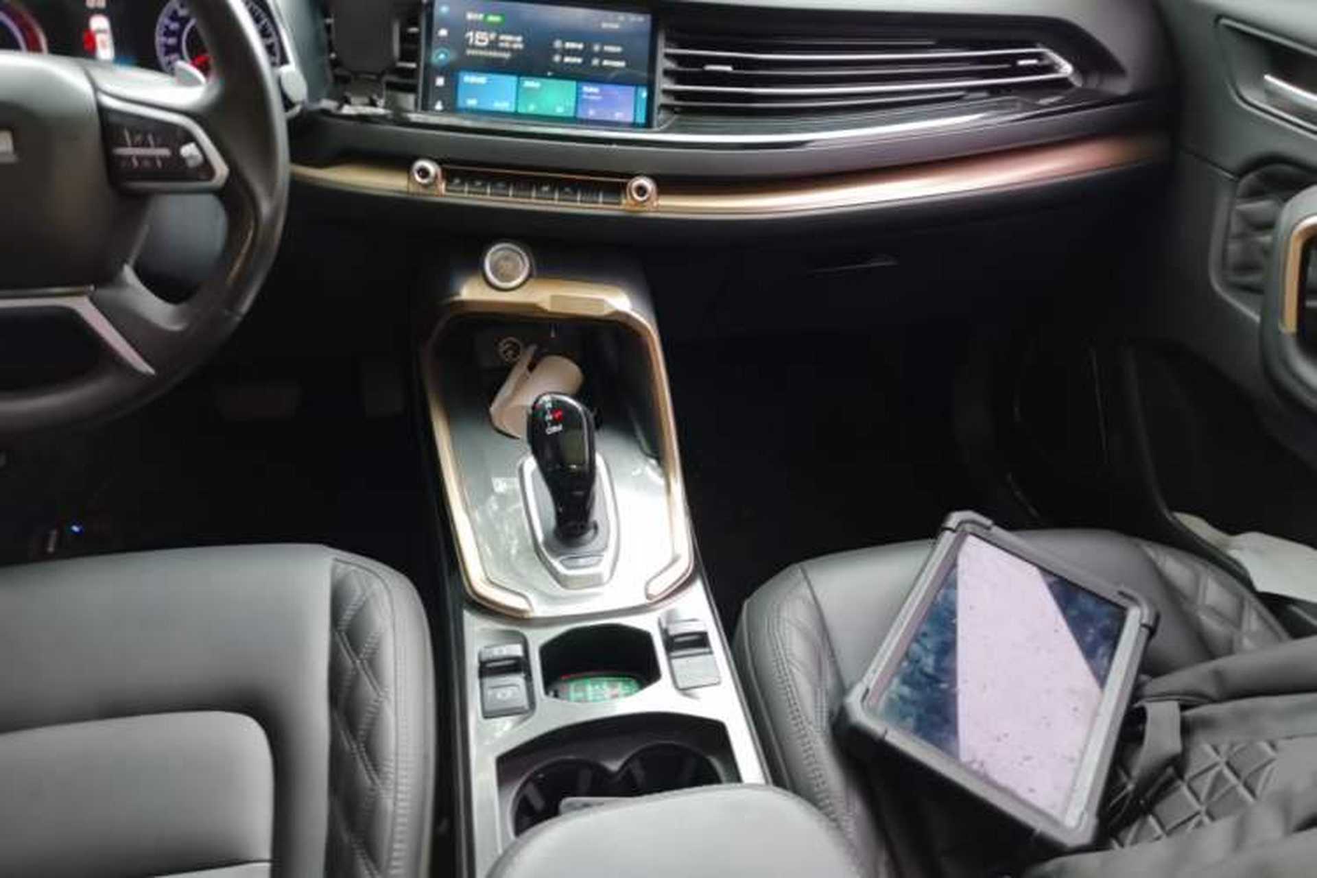 Used Haval H6 2020 1.5 GDIT Automatic Platinum Champion Edition Gear Lever