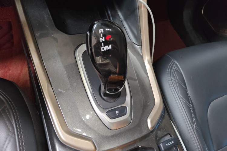 Used Haval H6 2020 1.5 GDIT Automatic Platinum Champion Edition Gear Lever