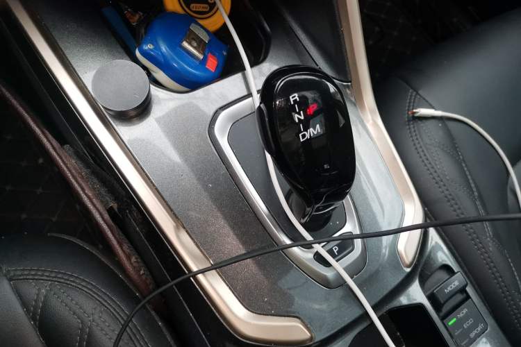 Used Haval H6 2020 1.5 GDIT Automatic Platinum Champion Edition Gear Lever