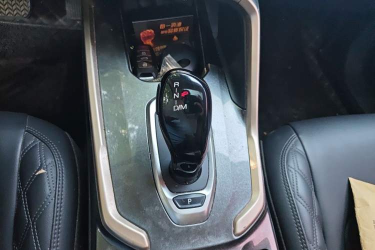 Used Haval H6 2020 1.5 GDIT Automatic Platinum Champion Edition Gear Lever