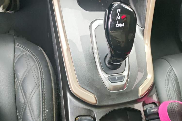 Used Haval H6 2020 1.5 GDIT Automatic Platinum Champion Edition Gear Lever