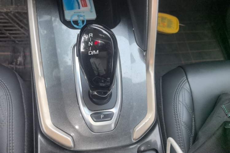 Used Haval H6 2020 1.5 GDIT Automatic Platinum Champion Edition Gear Lever