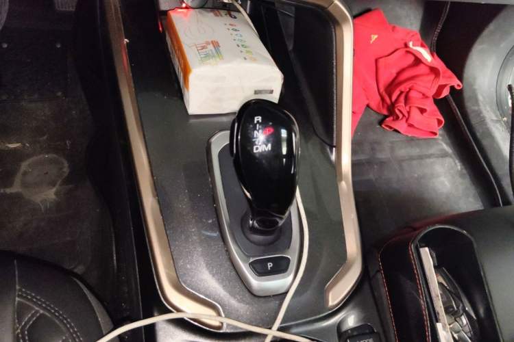 Used Haval H6 2020 1.5 GDIT Automatic Platinum Champion Edition Gear Lever