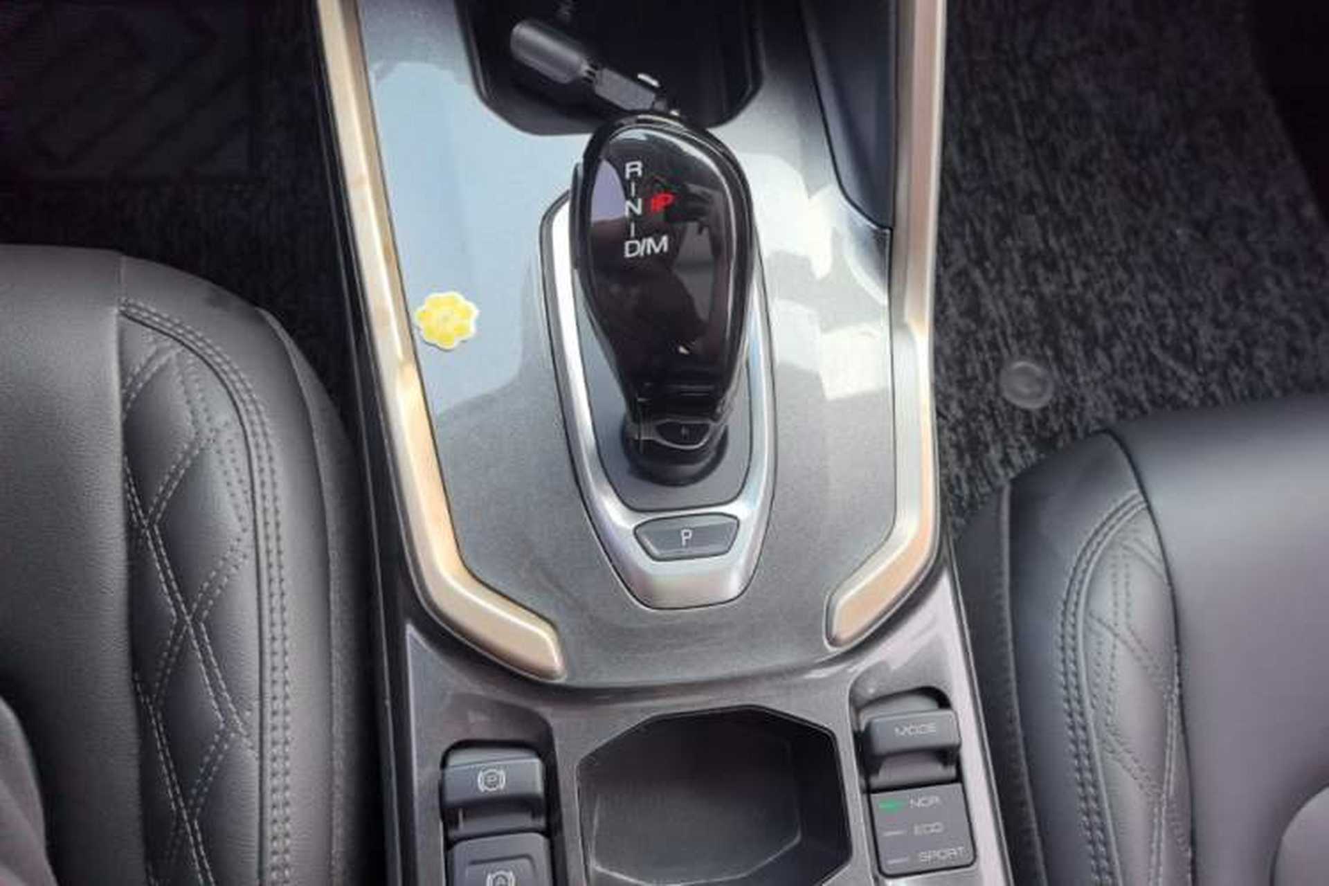 Used Haval H6 2020 1.5 GDIT Automatic Platinum Champion Edition Gear Lever