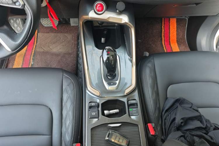Used Haval H6 2020 1.5 GDIT Automatic Platinum Champion Edition Gear Lever
