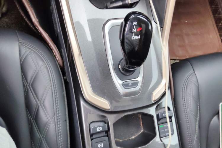Used Haval H6 2020 1.5 GDIT Automatic Platinum Champion Edition Gear Lever