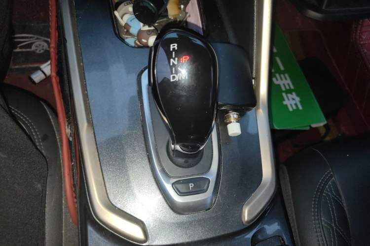 Used Haval H6 2020 1.5 GDIT Automatic Platinum Luxury Edition Gear Lever