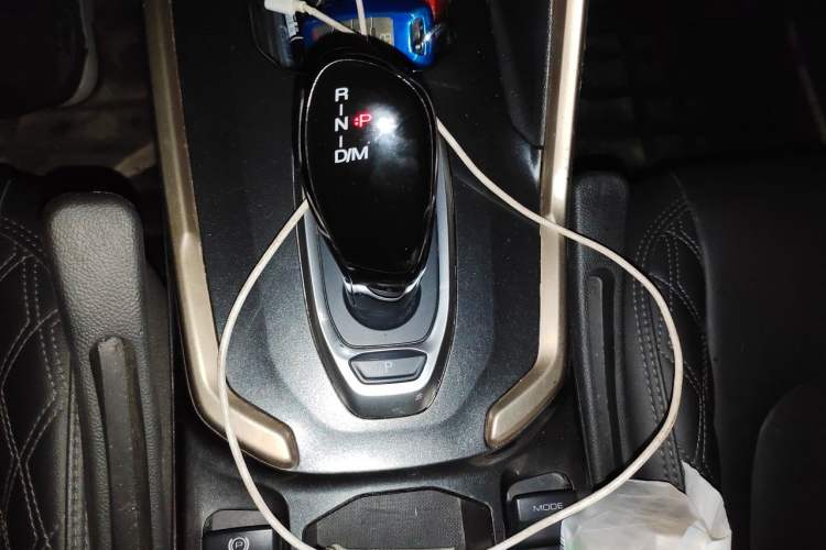 Used Haval H6 2020 1.5 GDIT Automatic Platinum Champion Edition Gear Lever