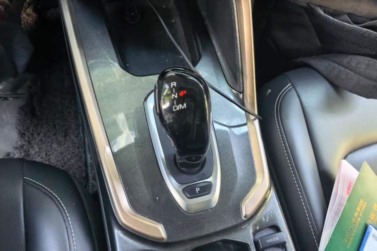 Used Haval H6 2020 2.0 GDIT Automatic Platinum Champion Edition Gear Lever