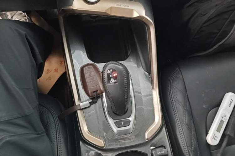 Used Haval H6 2020 1.5 GDIT Automatic Platinum Champion Edition Gear Lever