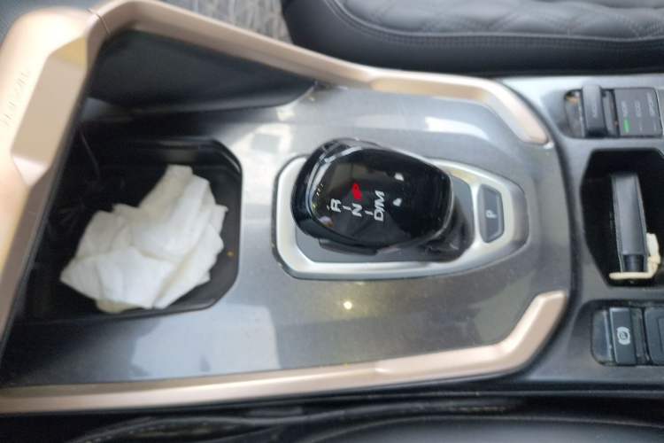 Used Haval H6 2020 1.5 GDIT Automatic Platinum Champion Edition Gear Lever