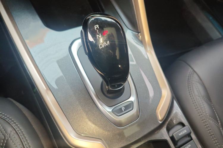 Used Haval H6 2020 2.0 GDIT Automatic Platinum Champion Edition Gear Lever