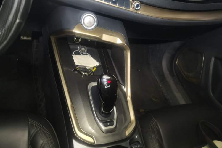 Used Haval H6 2020 1.5 GDIT Automatic Platinum Champion Edition Gear Lever