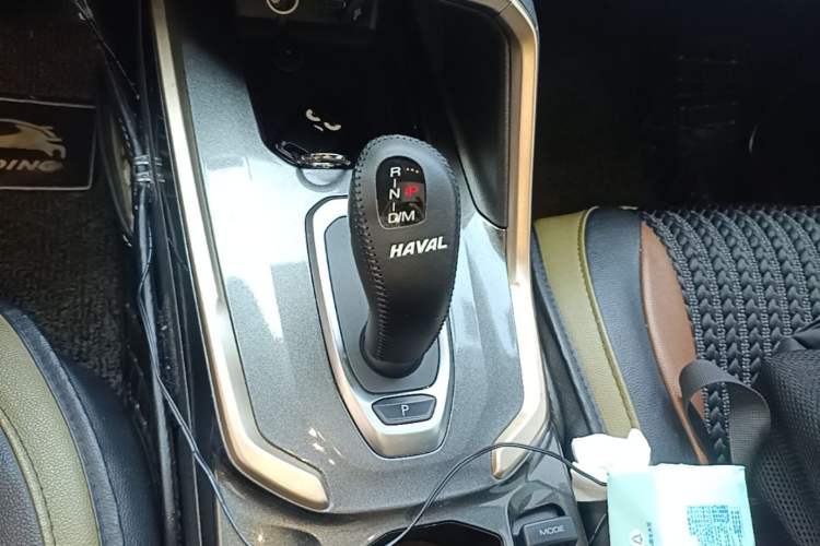 Used Haval H6 2020 1.5 GDIT Automatic Platinum Champion Edition Gear Lever
