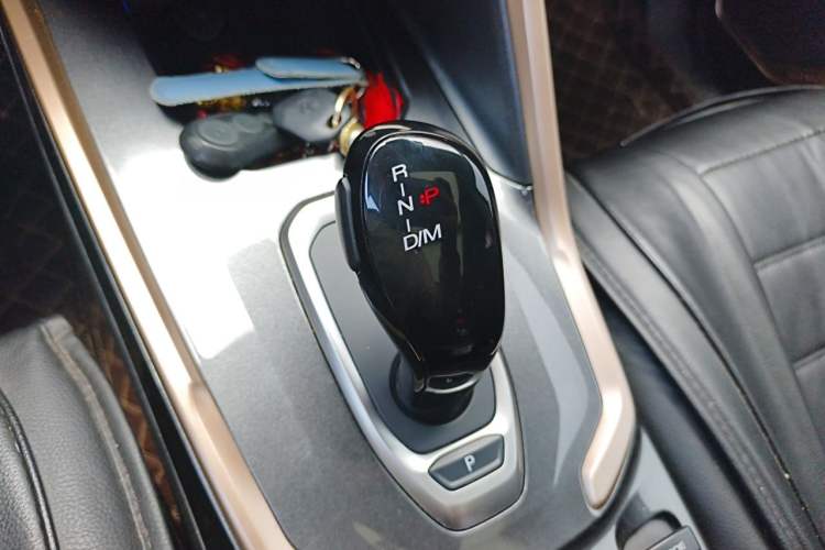 Used Haval H6 2020 1.5 GDIT Automatic Platinum Champion Edition Gear Lever